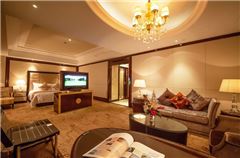 Executive Deluxe Queen Room