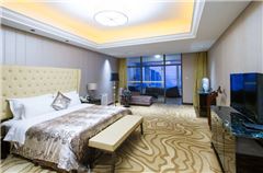 Deluxe Executive Suite