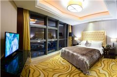 Deluxe Executive Suite