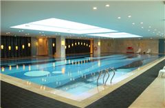 закрытый бассейн