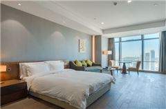 Executive Queen Room
