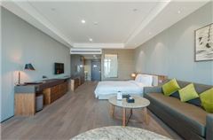 Executive Queen Room