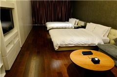 Deluxe Family Room