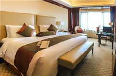 Premier Room