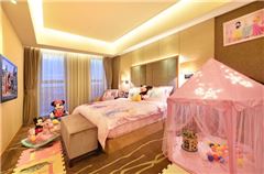 Parent-child Paradise Queen Room