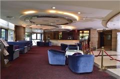 Business Standard Room