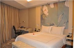 Deluxe Cityview King Room