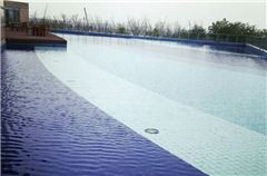 Outdoor swimming pool