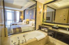 Grand Deluxe Room with River View