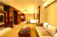 Business Queen Room