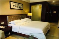 Business Queen Room