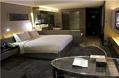 Fashion Queen Room