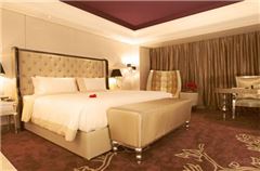European Queen Room