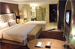 European Queen Room