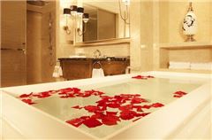 European Queen Room