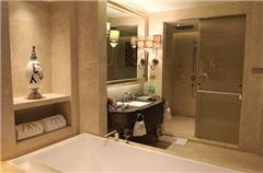 European Queen Room