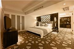 Baile Suite