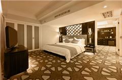 Premiere Suite 