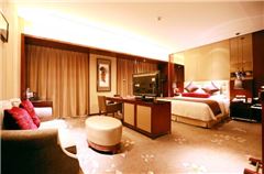 Executive Deluxe Queen Room