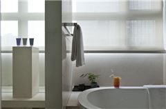 Deluxe Business Room