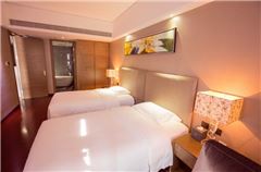 Deluxe Family Suite