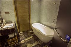 Deluxe Family Suite
