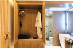 Fashion Queen Room