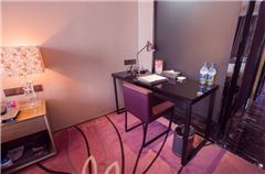 Executive Queen Room