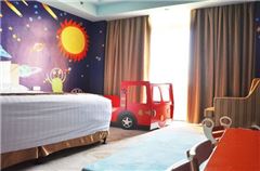 Space Journey Family Thematic Room