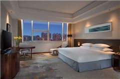 Deluxe Cityview King Room