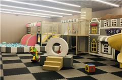 Aire de jeux pour enfants / club pour enfants