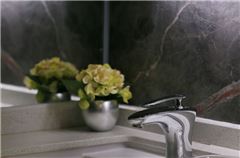 Luxury Queen Room