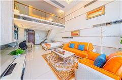 Multi-level Executive Triple Suite