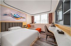 Lizhi Queen Room