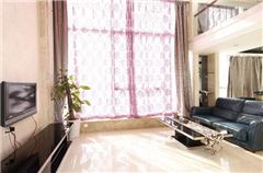 Multi-level Deluxe 2-bedroom and 1-living room Suit