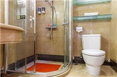 Multi-level Deluxe 2-bedroom and 1-living room Suit