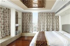 Multi-level Deluxe 3-bedroom Suit