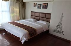 Multi-level Deluxe 3-bedroom Suit