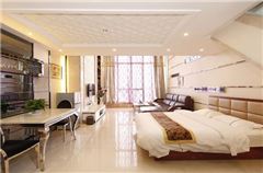 Multi-level Deluxe Triple-bed 6 Pax Suite
