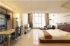 Multi-level Deluxe Triple-bed 6 Pax Suite