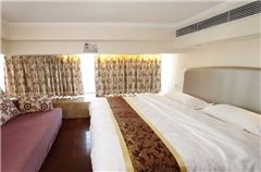 Multi-level Deluxe 3-bedroom Suit