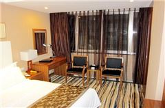 Superior Queen Room
