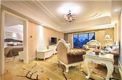 Deluxe Mountain-view Suite