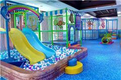 Aire de jeux pour enfants / club pour enfants