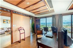 Grand Sea-View Suite