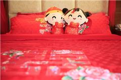 Love for All Seasons Wedding Room