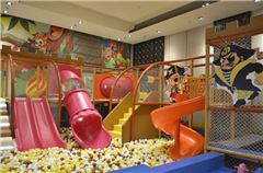 Parco giochi per bambini / miniclub