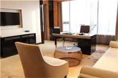 Superior River-view Suite