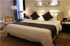 Superior City-View  Queen Room