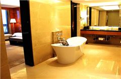 Executive Deluxe City-view Queen Room